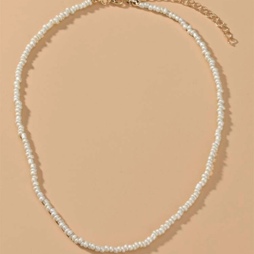 Lovely Minimalist Glass Beaded Necklace